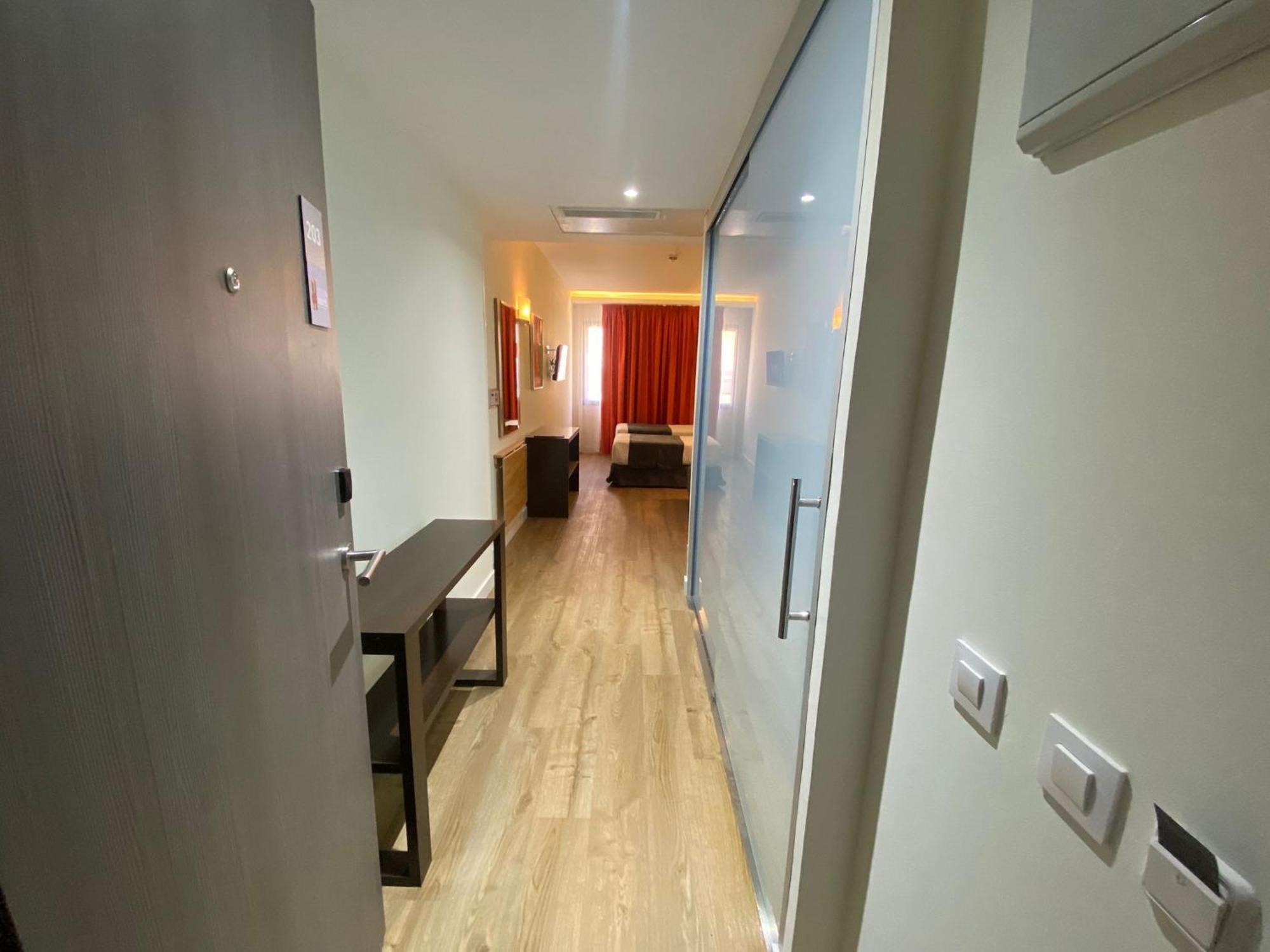 Apartamentos Recoletos Madrid Kültér fotó