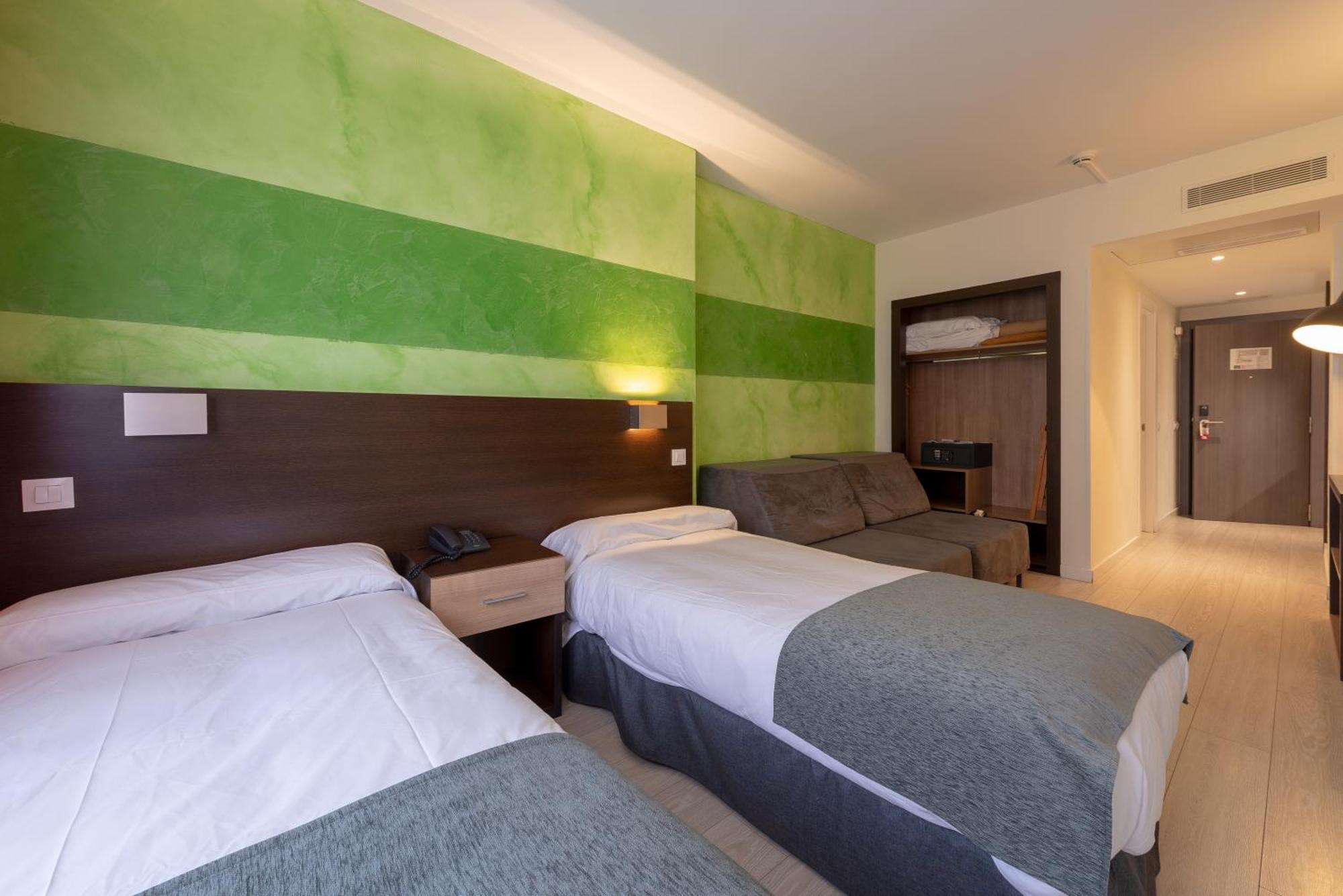 Apartamentos Recoletos Madrid Szoba fotó